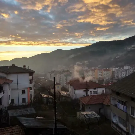 Yellow House * Smolyan